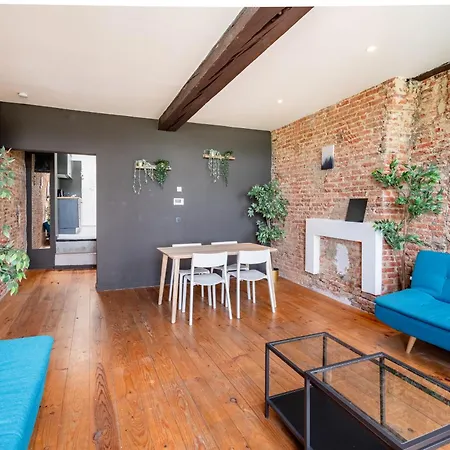 Appartement Charming Two-bedroom River Side