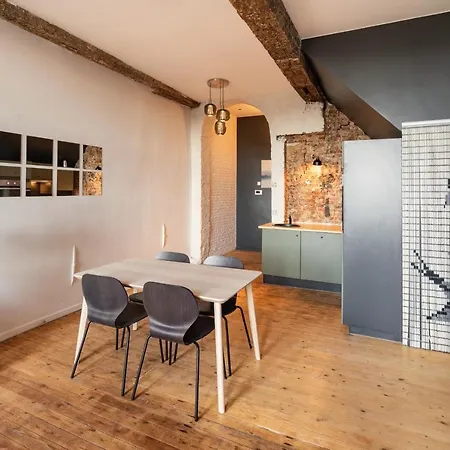 Apartment Charming Two-bedroom River Side