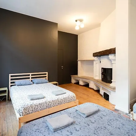 Charming Two-bedroom River Side Antwerp