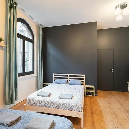 Charming Two-bedroom River Side Antwerp