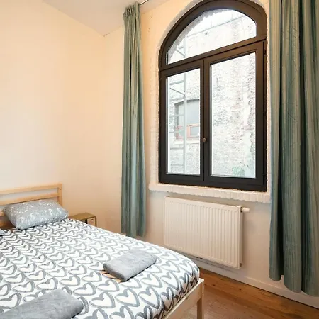 Apartment Charming Two-bedroom River Side
