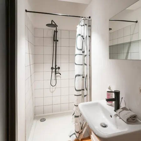 Charming Two-bedroom River Side Apartment