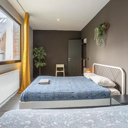 Apartment Charming Two-bedroom River Side