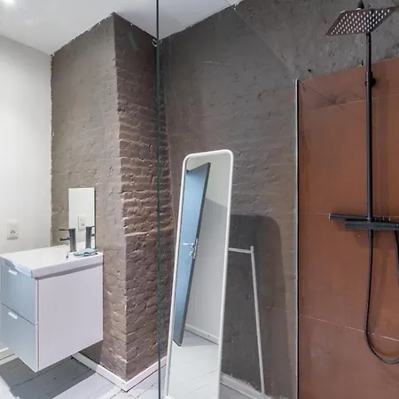 Charming Two-bedroom River Side Antwerp